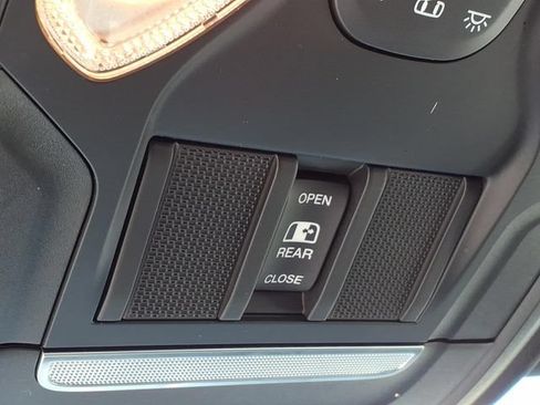 Used 2021 RAM 1500 Big Horn AWD/4WD image 26