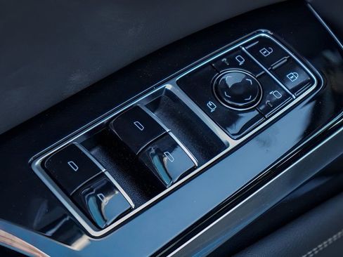 New 2026 Cadillac Escalade ESV Sport w/ Touring Package AWD/4WD image 17