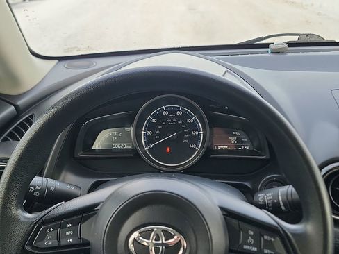 Used 2019 Toyota Yaris LE image 15