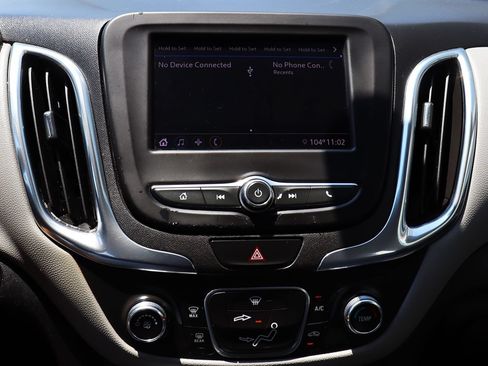 Used 2020 Chevrolet Equinox LS FWD image 46