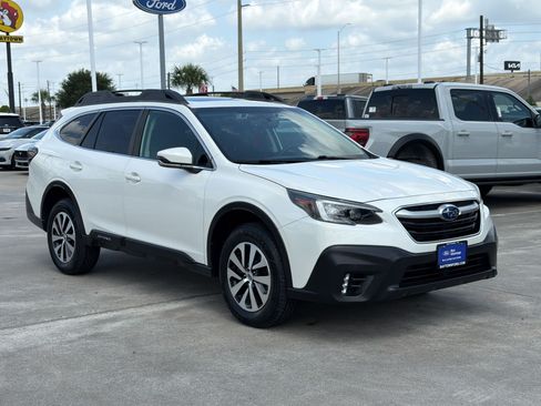 Used 2021 Subaru Outback Premium AWD/4WD image 7