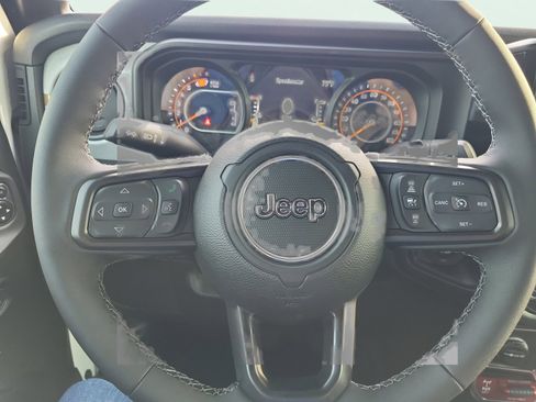 New 2026 Jeep Wrangler Willys AWD/4WD image 28