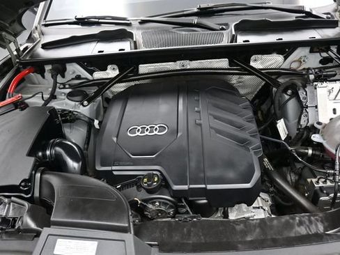 Used 2023 Audi Q5 2.0T Premium Plus w/ Premium Plus Package AWD/4WD image 31