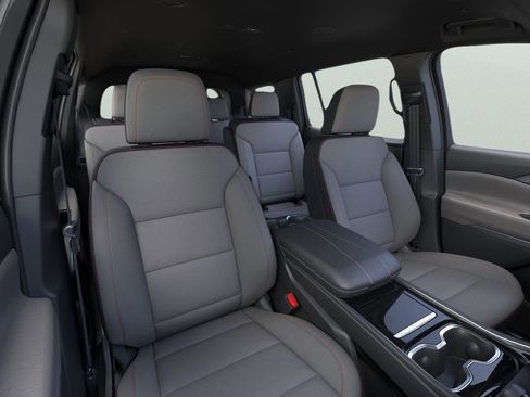 New 2026 Chevrolet Traverse LT w/ LPO, Floor Liner Package image 10