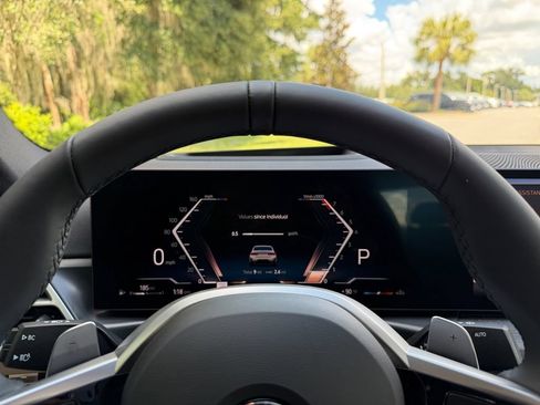 New 2026 BMW 330i Sedan w/ M Sport Package RWD image 17