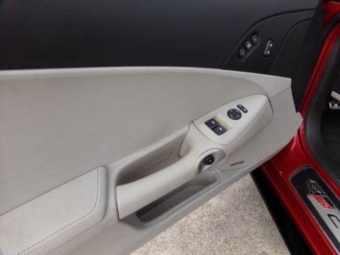 Used 2013 Chevrolet Corvette 427 w/ 1SB Preferred Equipment Group RWD image 17