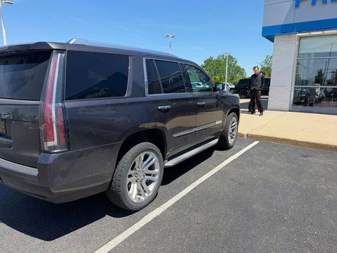 Used 2015 Cadillac Escalade Premium AWD/4WD image 9