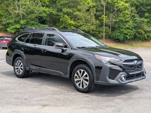 Used 2023 Subaru Outback Premium AWD/4WD image 11