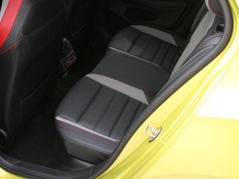 Used 2022 Volkswagen GTI Autobahn image 39