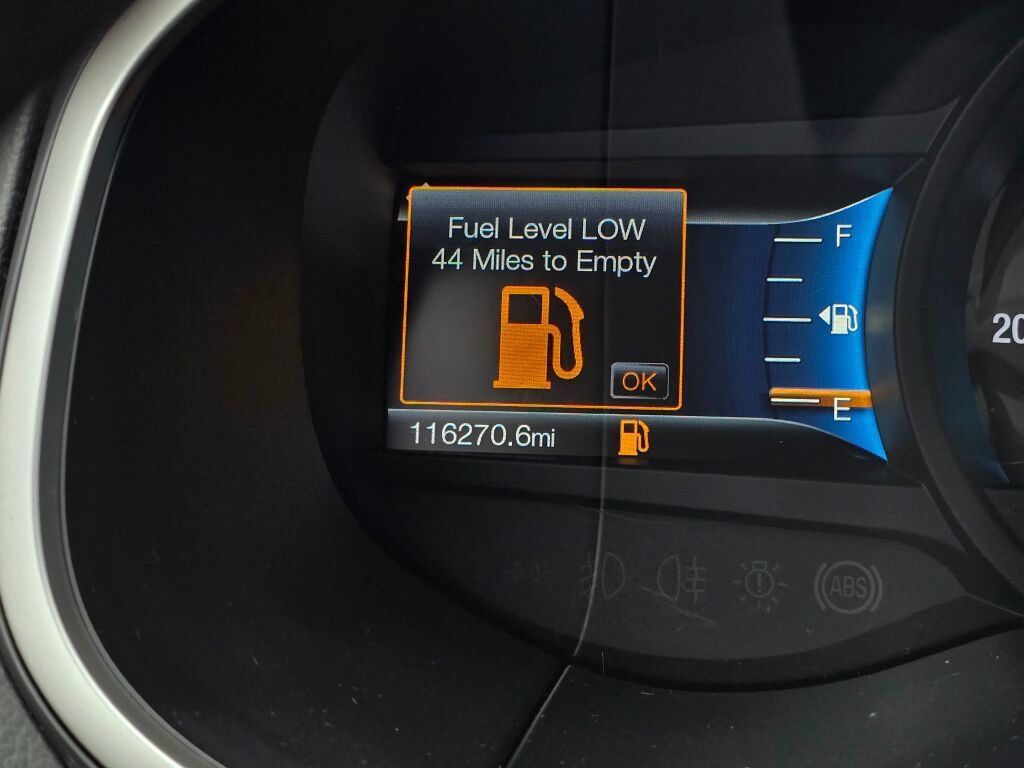 Used 2017 Ford Edge SEL w/ Equipment Group 201A AWD/4WD image 26