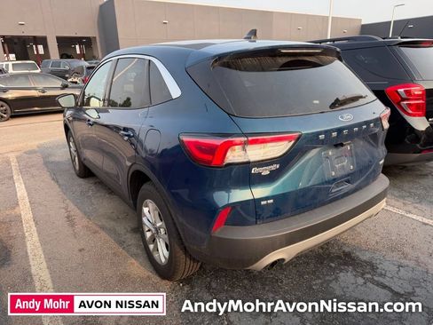 Used 2020 Ford Escape SE AWD/4WD image 3