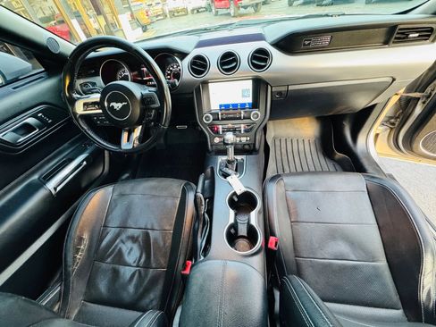 Used 2020 Ford Mustang Premium image 13