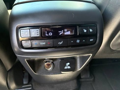 Used 2025 Hyundai Palisade Calligraphy AWD/4WD image 12
