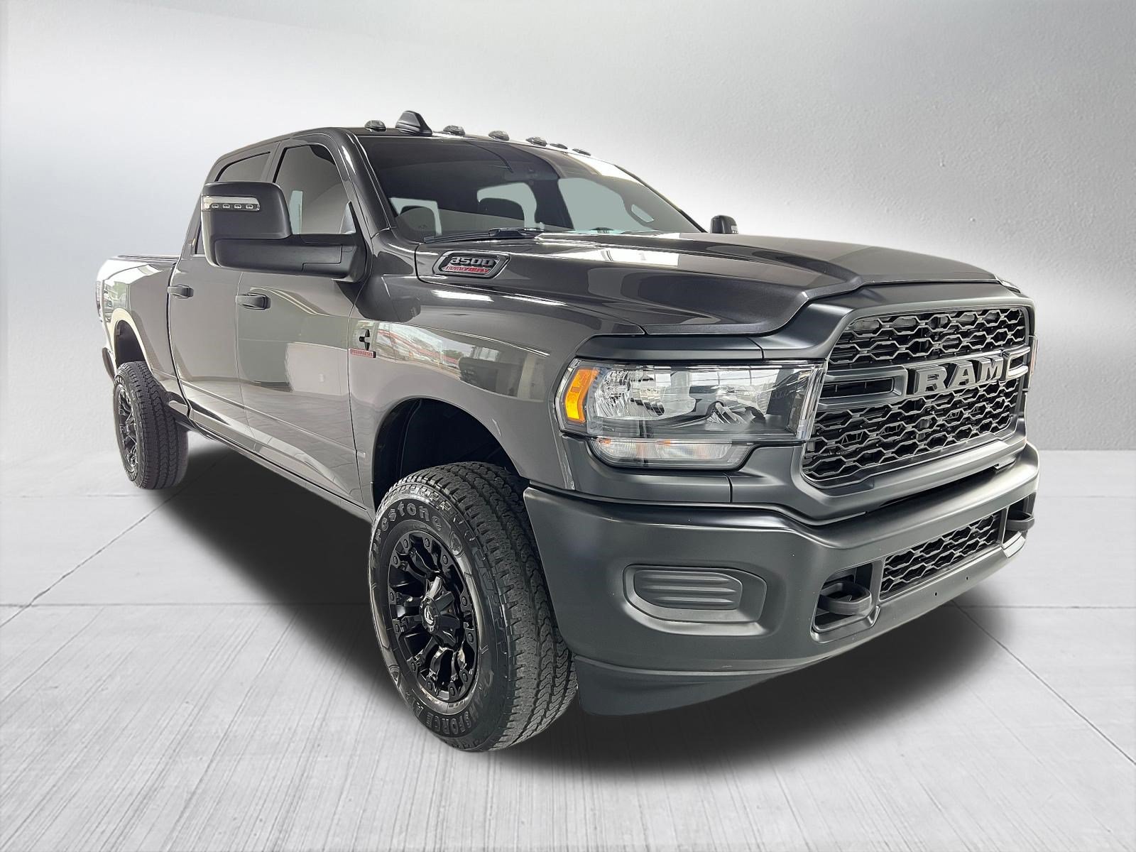 Used 2024 RAM 3500 Tradesman w/ Snow Chief Group AWD/4WD image 3