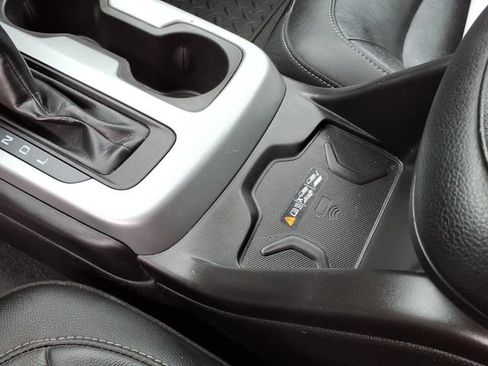Used 2019 Chevrolet Colorado ZR2 AWD/4WD image 17