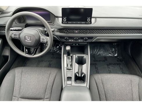 Certified 2023 Honda Accord LX image 15