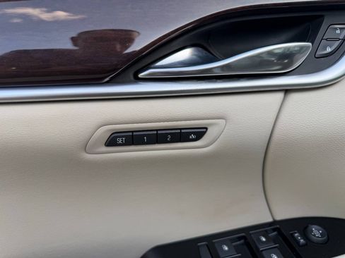 Used 2014 Cadillac XTS Premium FWD image 35