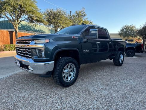 Used 2020 Chevrolet Silverado 2500 LTZ w/ LTZ Texas Edition image 12