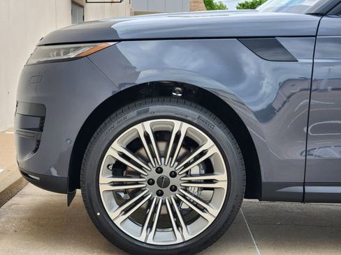 New 2026 Land Rover Range Rover Sport SE AWD/4WD image 5
