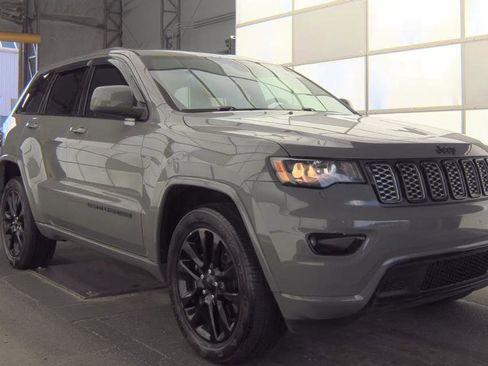 Used 2021 Jeep Grand Cherokee Laredo X AWD/4WD image 15
