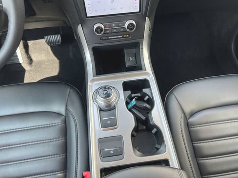 Used 2024 Ford Edge SEL AWD/4WD image 24