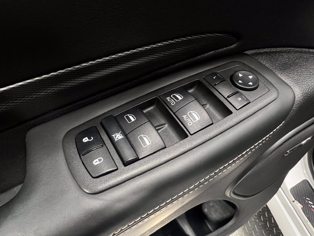 Used 2022 Dodge Durango SRT w/ Black Package AWD/4WD image 17