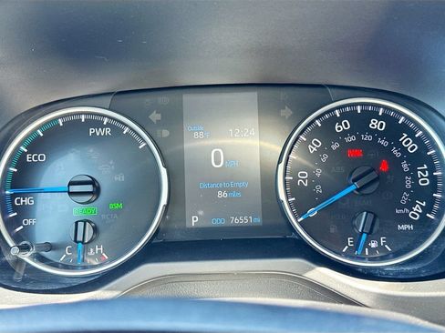 Used 2022 Toyota RAV4 XLE w/ Convenience Package AWD/4WD image 15