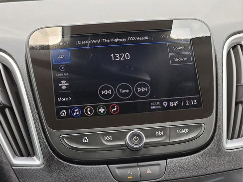 Used 2025 Chevrolet Malibu LT FWD image 12