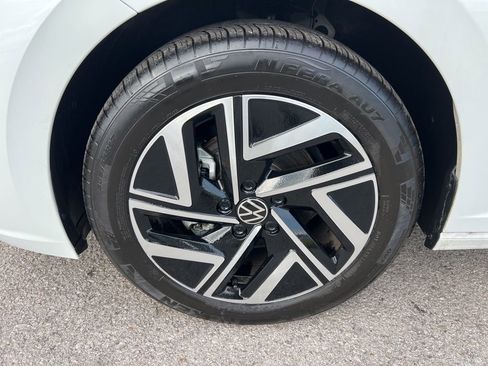 Used 2024 Volkswagen Jetta SEL image 7
