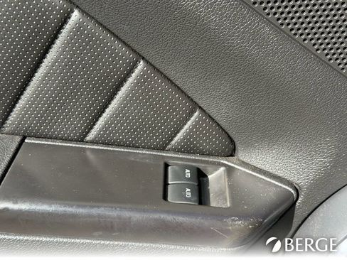 Used 2011 Ford Mustang Premium w/ 201A Rapid Spec Order Code image 19