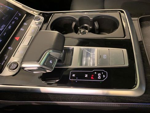 Used 2023 Audi Q7 3.0T Prestige image 43