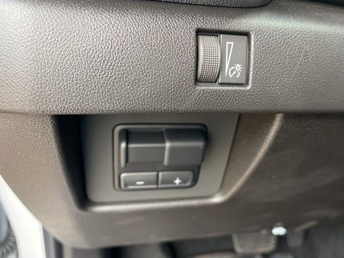 New 2025 GMC Canyon Elevation w/ Convenience Package image 27