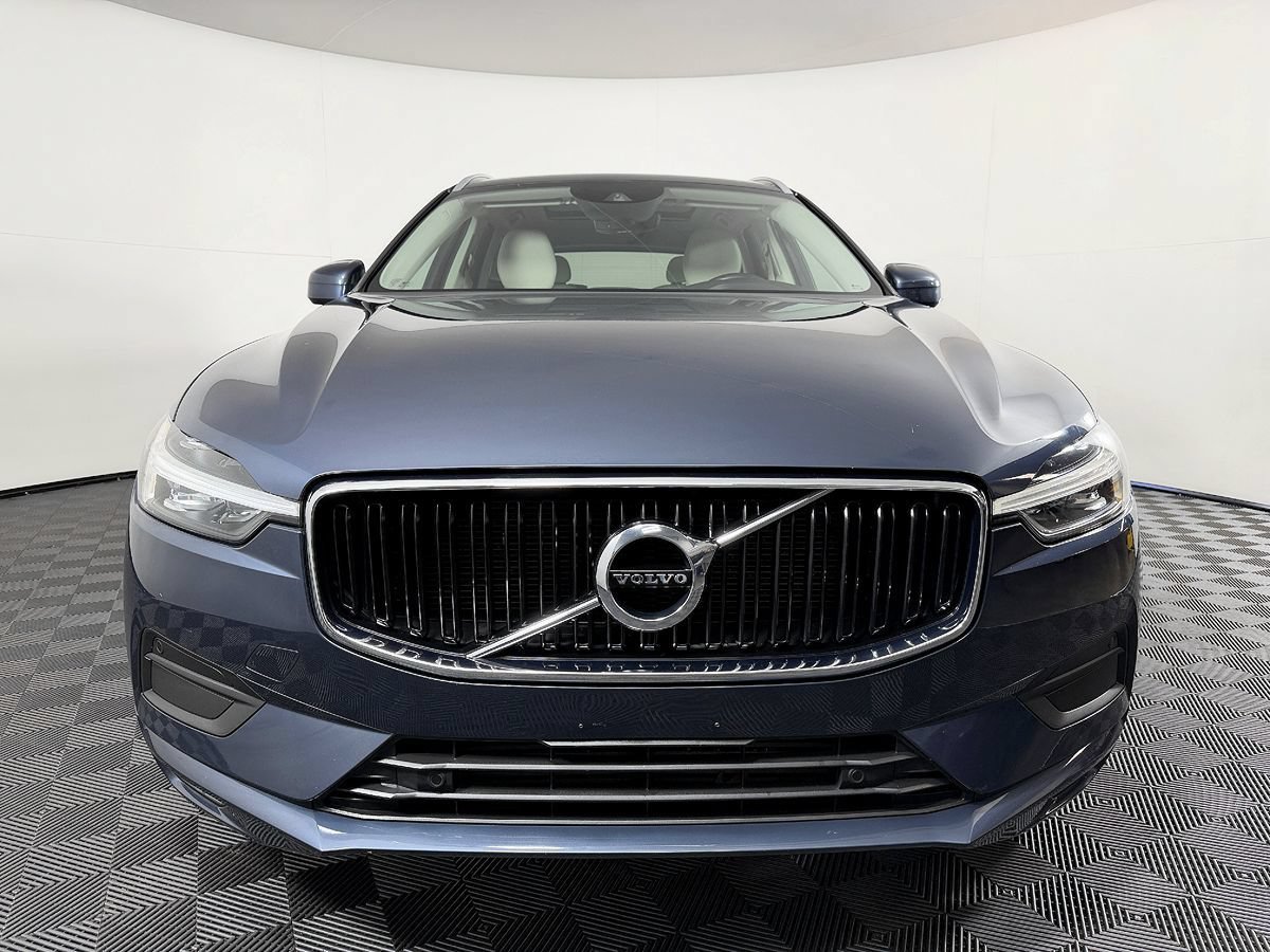 Used 2021 Volvo XC60 T5 Momentum w/ Premium Package AWD/4WD image 4