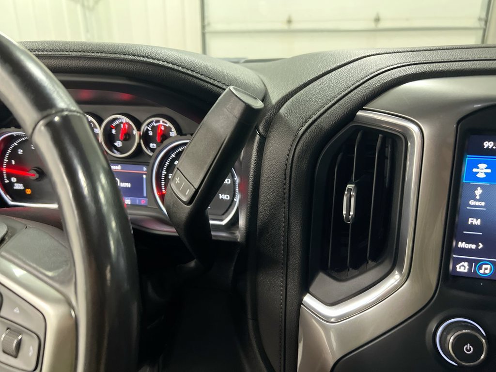 Used 2020 Chevrolet Silverado 2500 LTZ AWD/4WD image 17
