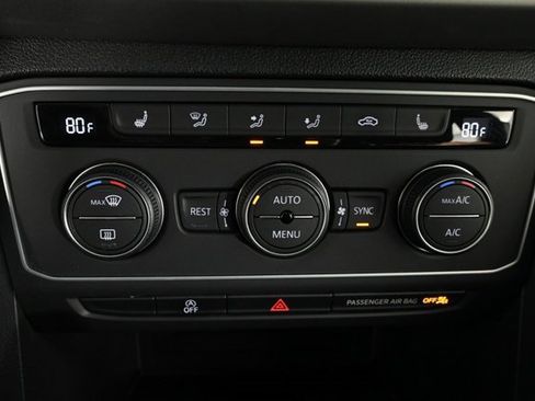 Certified 2021 Volkswagen Atlas SE w/ Panoramic Sunroof Package image 28