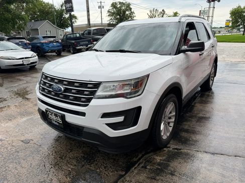Used 2016 Ford Explorer 4WD image 4