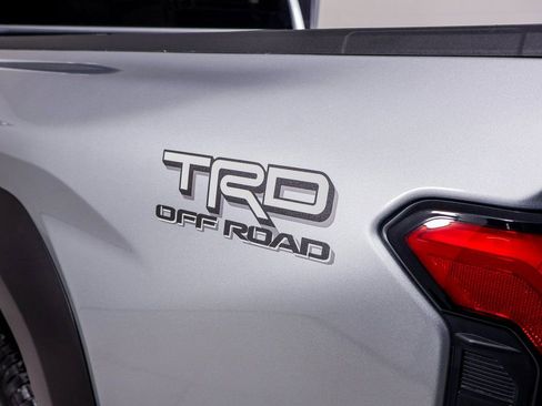 Used 2025 Toyota Tacoma TRD Off-Road image 13