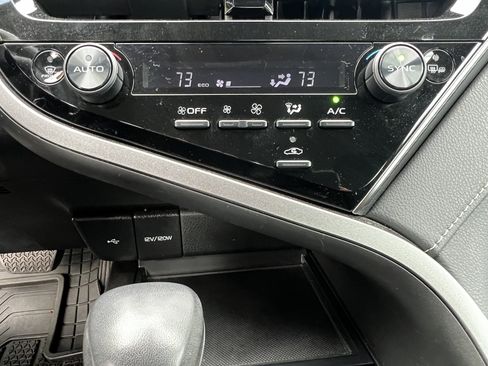 Used 2023 Toyota Camry SE image 28