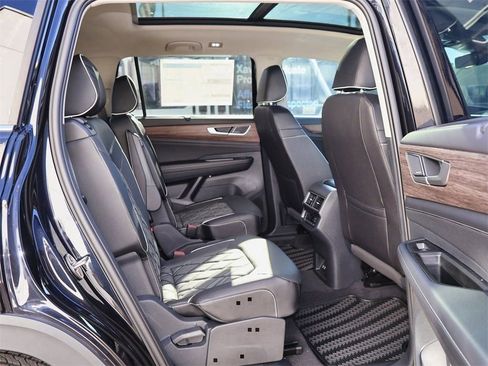 New 2026 Volkswagen Atlas SEL Premium R-Line AWD/4WD image 33