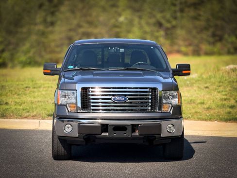 Used 2011 Ford F150 XLT w/ XLT Chrome Pkg AWD/4WD image 3
