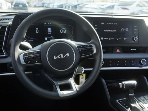 Used 2024 Kia Sportage LX image 21