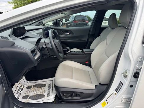 Used 2024 Toyota Prius Limited FWD image 15