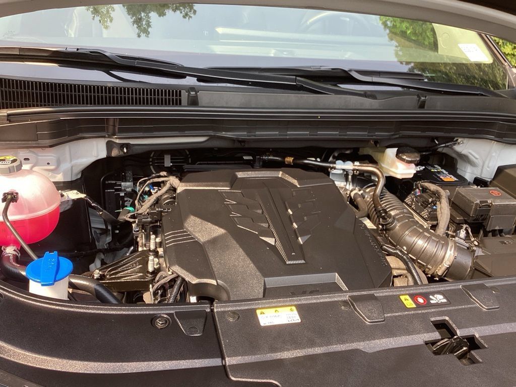Used 2025 Kia Carnival SX FWD image 22