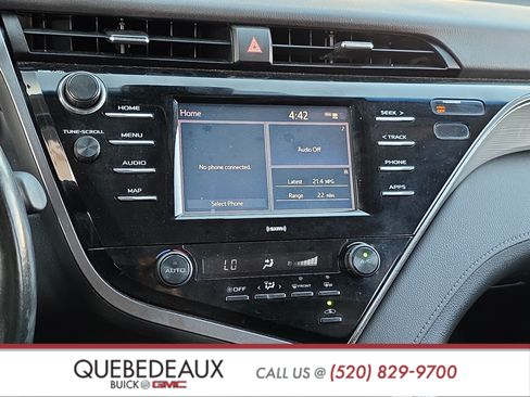 Used 2020 Toyota Camry SE w/ Convenience Package FWD image 17