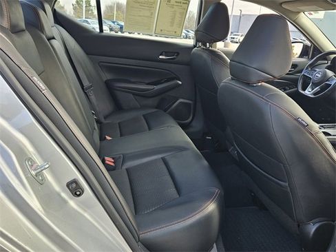 Used 2024 Nissan Altima 2.5 SR image 16