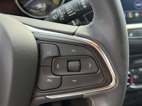 Used 2023 Buick Encore GX Select FWD image 18