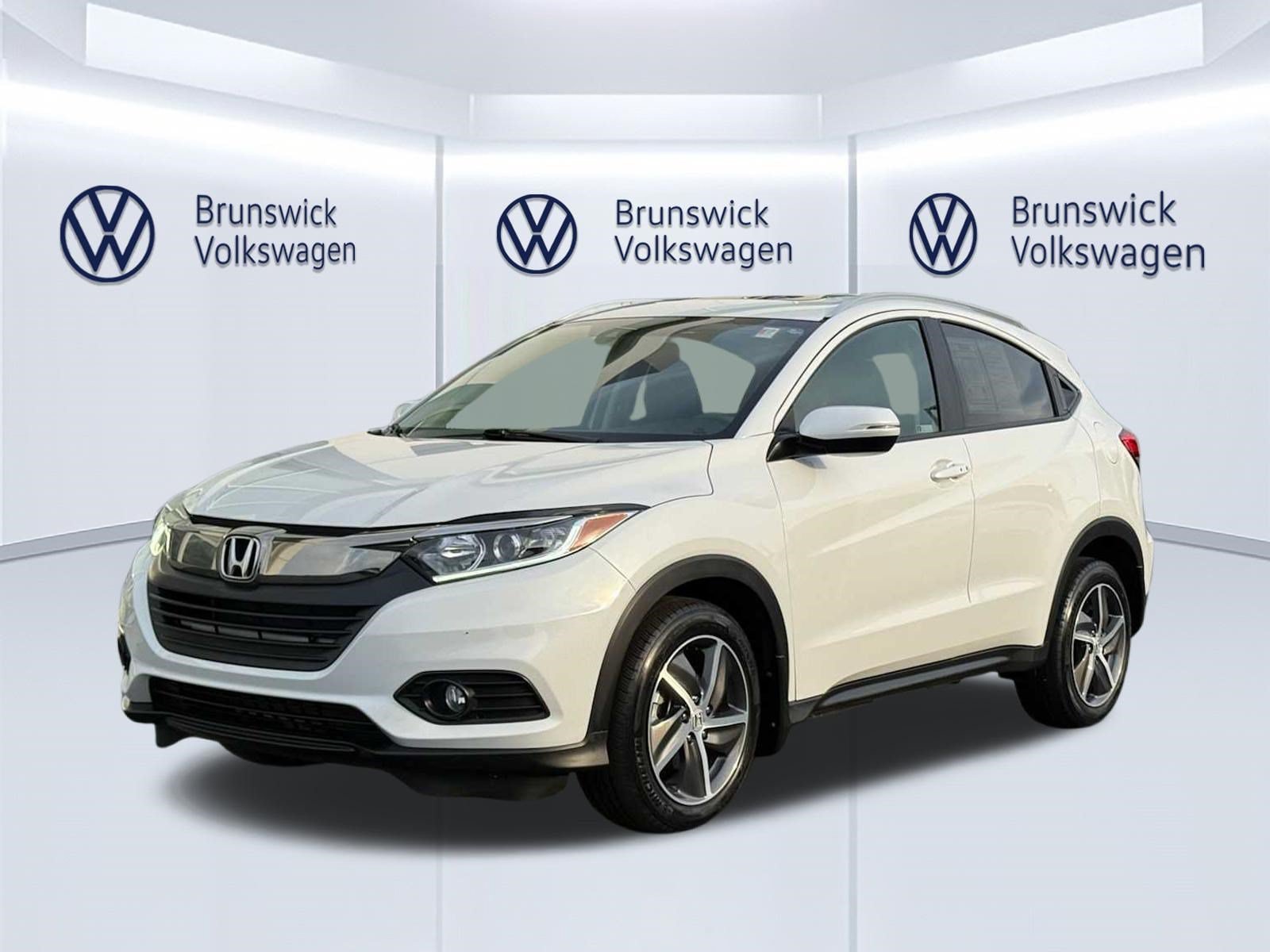 Used 2022 Honda HR-V EX image 1