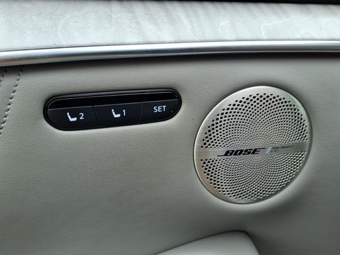 Used 2023 INFINITI QX50 Sensory image 15