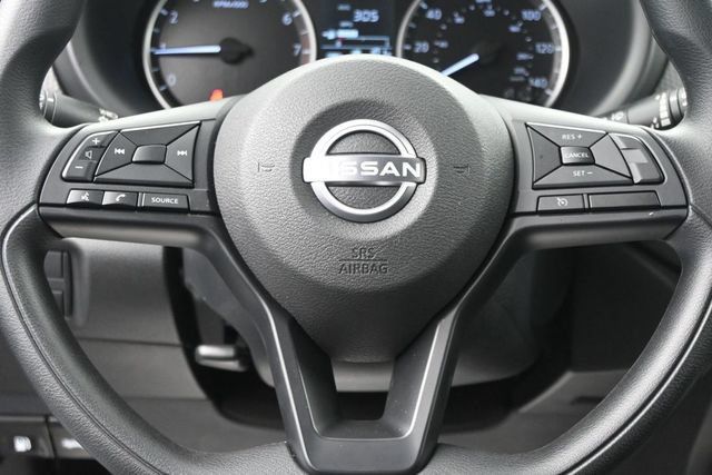 Used 2025 Nissan Kicks Play S FWD image 18