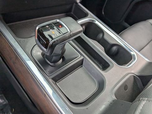 Used 2023 GMC Sierra 1500 SLT w/ SLT Premium Plus Package image 24